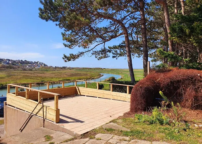 Les Ondines Vue Riviere Et Mer